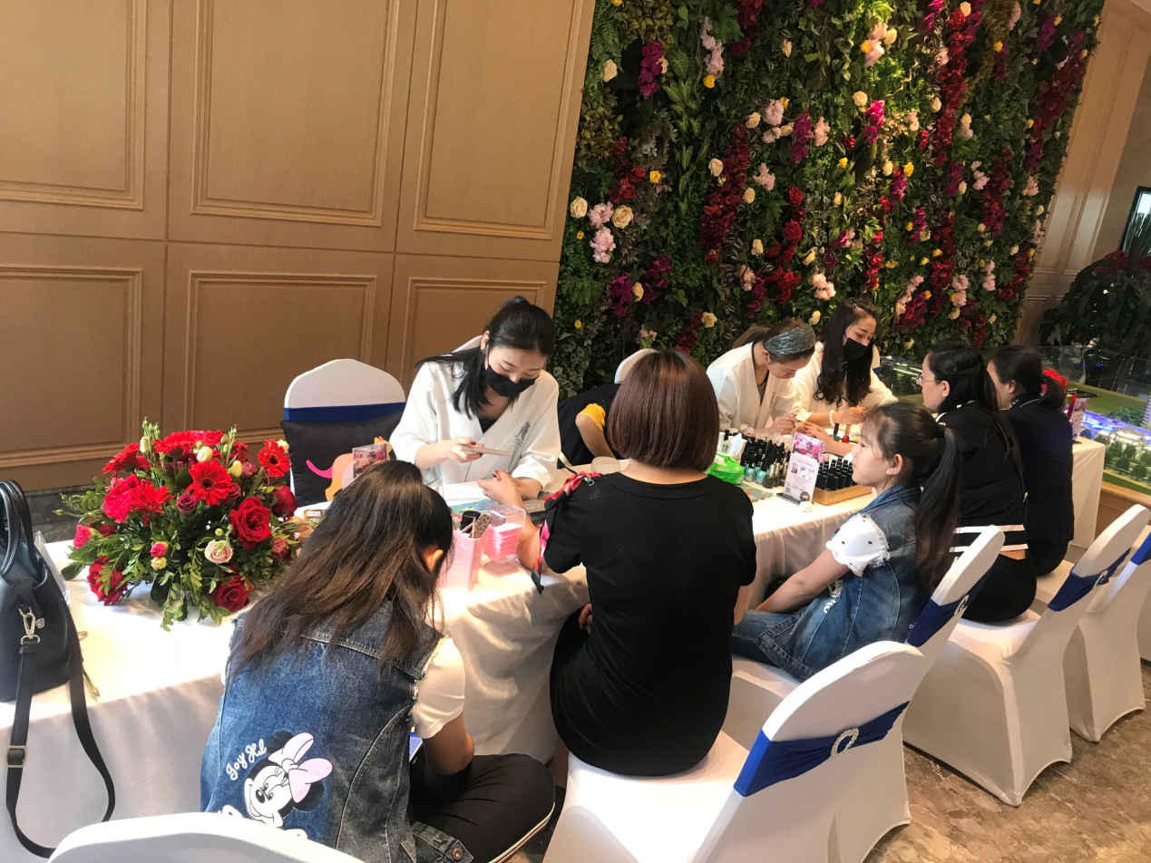 千言萬語(yǔ)，不如傾心陪伴  ——百酈灣項(xiàng)目感恩母親節(jié)活動(dòng)