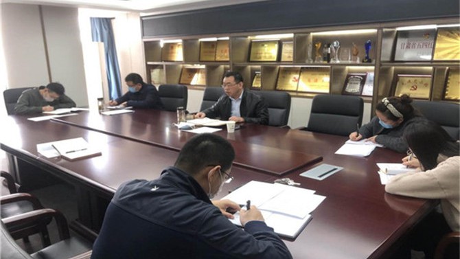 黨群工作部傳達學(xué)習(xí)公司一屆二次職代會、 經(jīng)營工作會會議精神