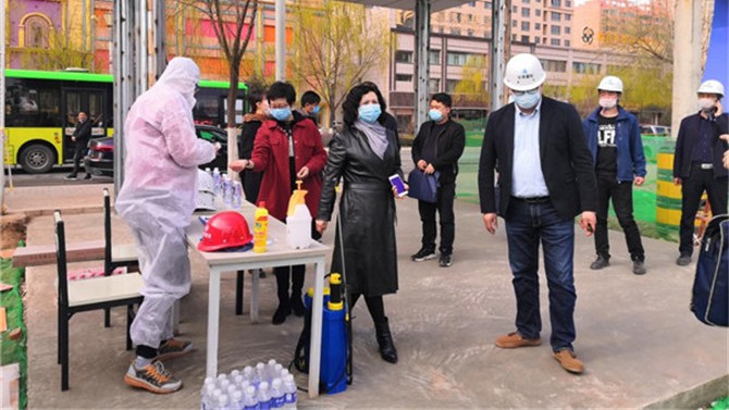 臨夏市縣級領導、工商聯(lián)主席一行調(diào)研百酈天香項目