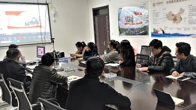 梁建軍在天津百酈榮錦苑項目講黨課