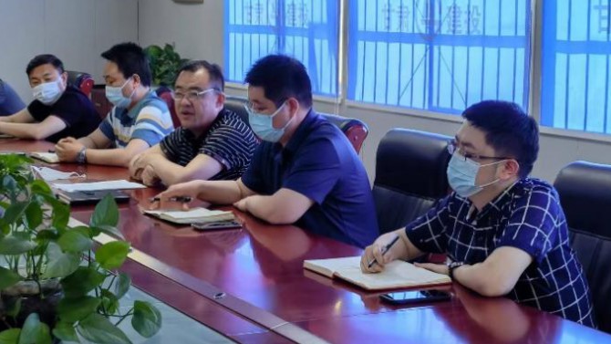 堅(jiān)定信心戰(zhàn)疫情，同舟共濟(jì)筑防線